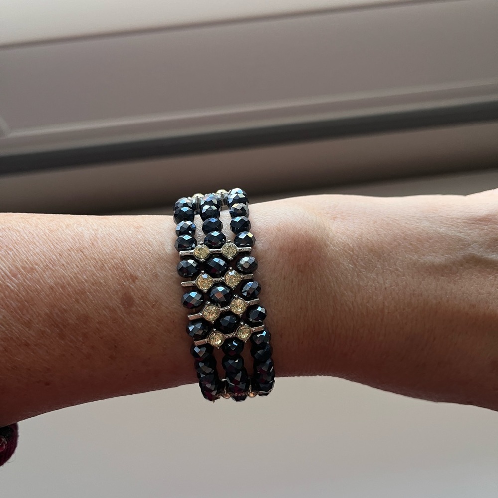 Blue bead and faux Diamond bracelet